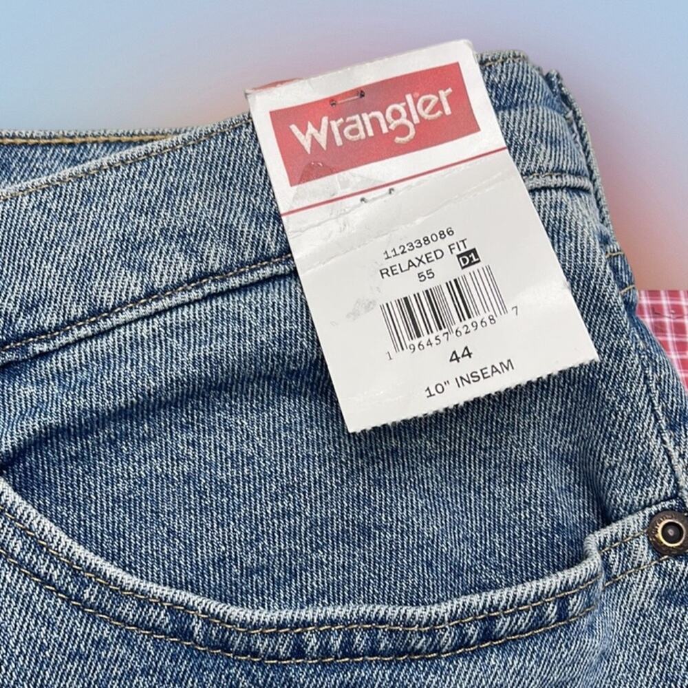 WRANGLER Men’s 44 Relaxed Fit Blue Jean Shorts - Picture 3 of 4